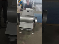 كسارة الجليد قيد الاستخدام