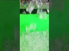 يتم تشغيل العديد من الآلات في نفس الوقت