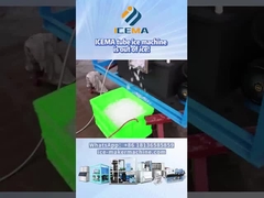 آلة ثلج الأنابيب في منتصف إعطاء الثلج