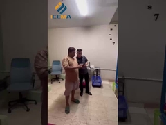 المهندسون سافروا إلى إندونيسيا لتشغيل آلة الثلج للعميل