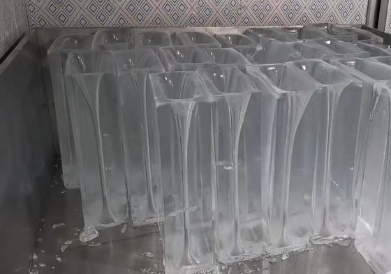 10T/24H آلة صنع الثلج الصناعي مع التبريد المباشر و R404A/R22 المبرد